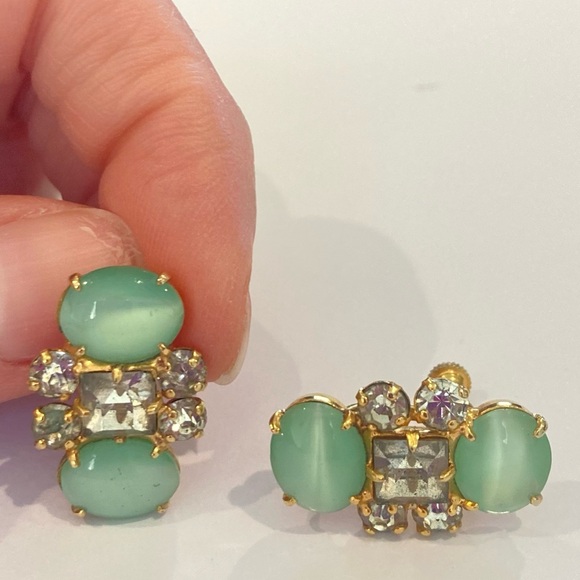 Vintage earrings green rhinestone screwbacks - Picture 7 of 7